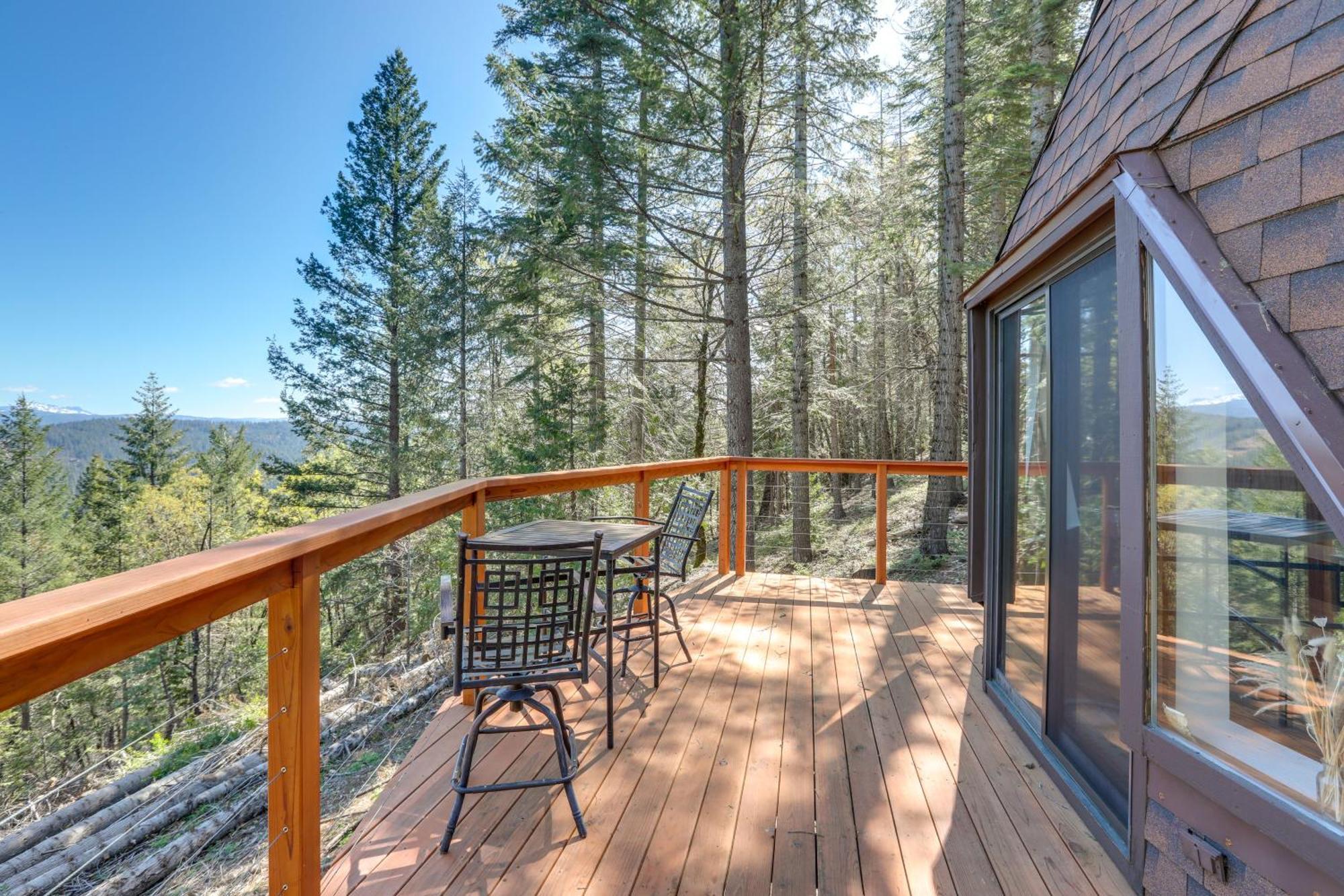 Holiday home Off-grid Nevada Geodesic Dome House With Views! Nevada City
