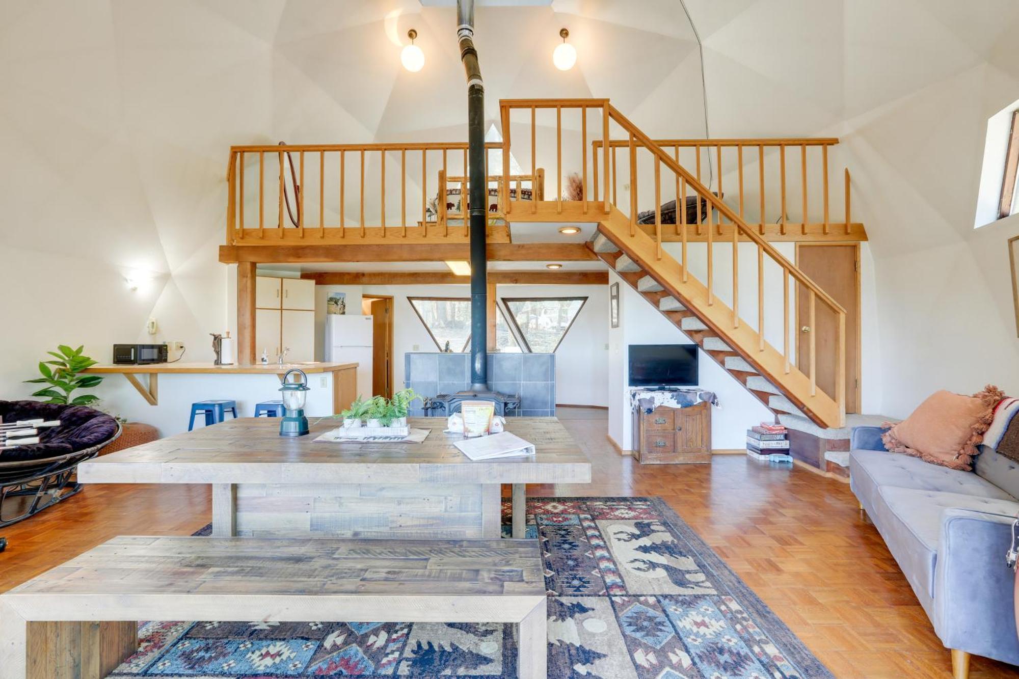 Off-grid Nevada Geodesic Dome House With Views!