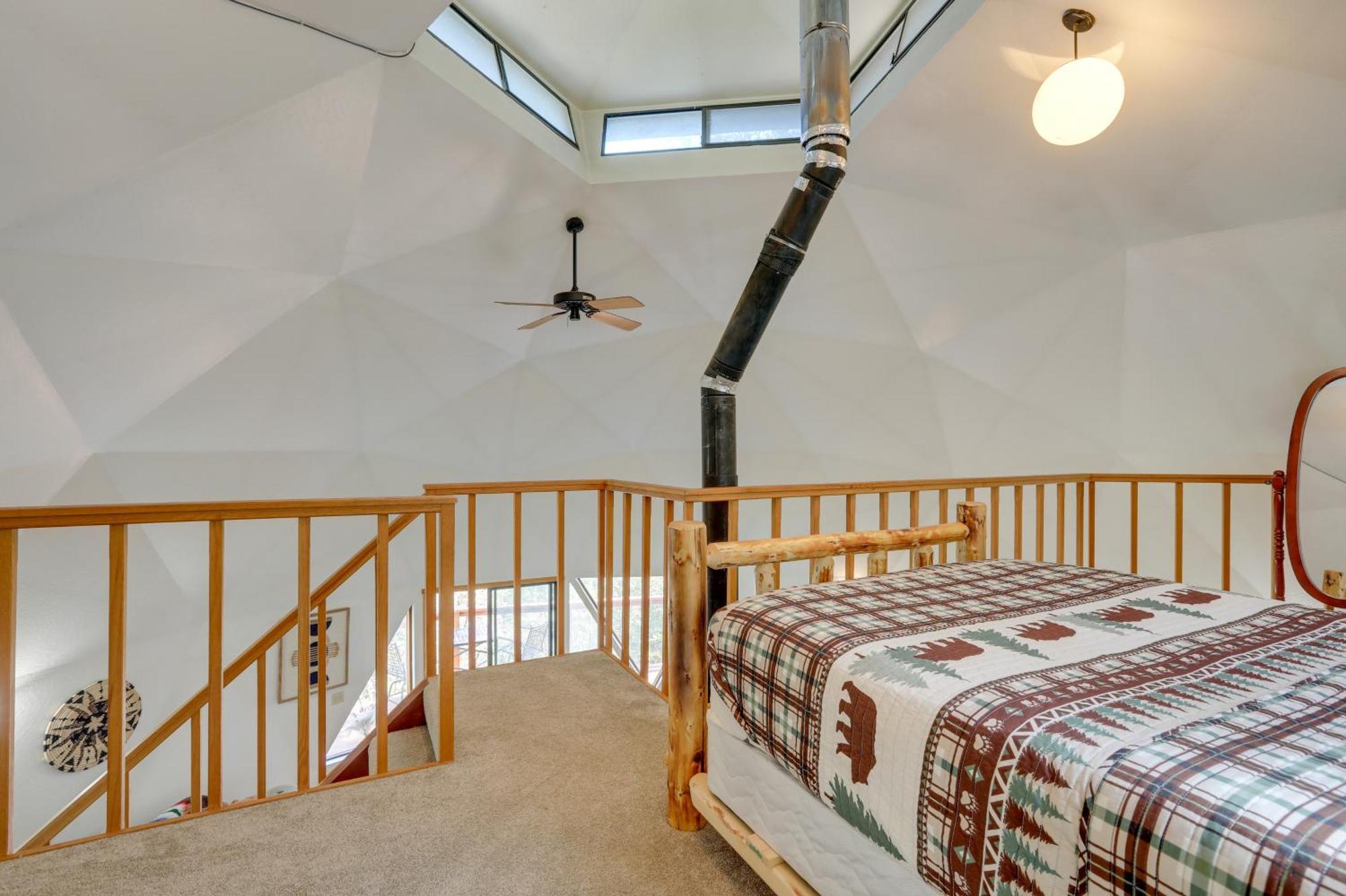 Holiday home Off-grid Nevada Geodesic Dome House With Views! *