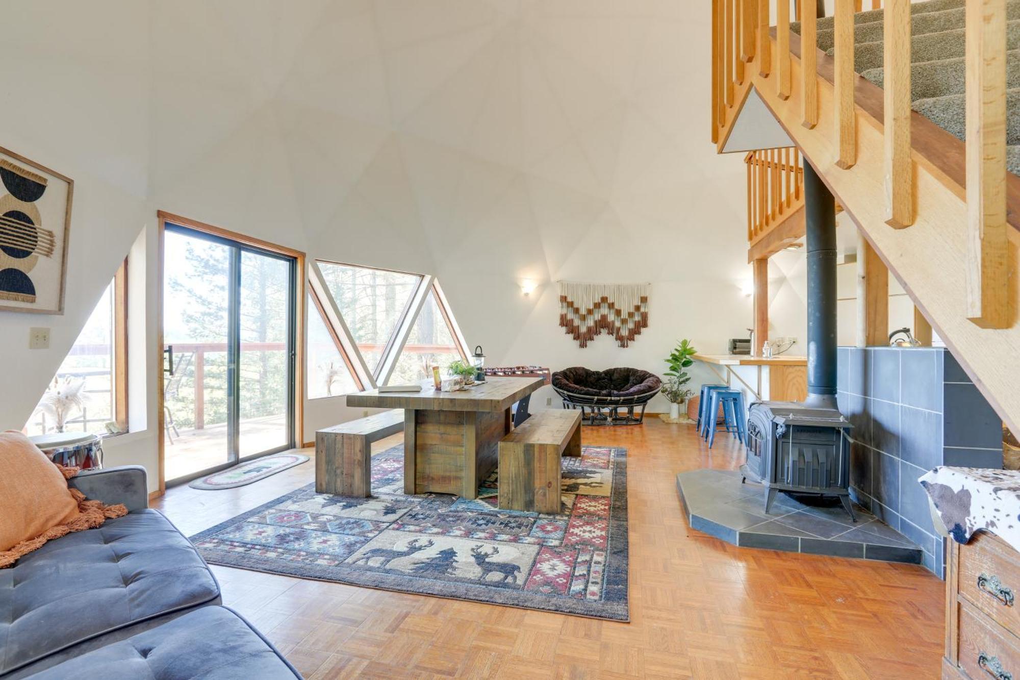 Holiday home Off-grid Nevada Geodesic Dome House With Views! Nevada City